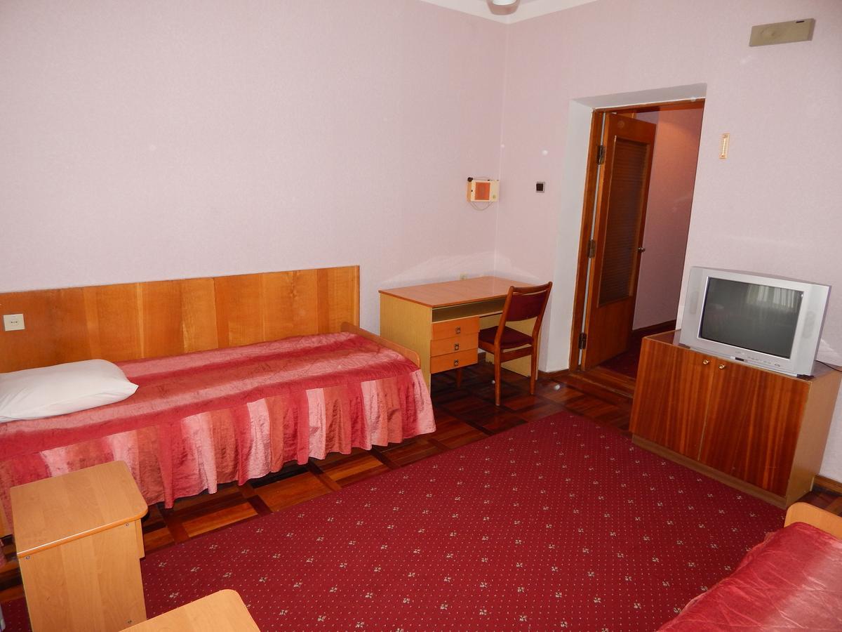 Ooo Hotel Complex Evropa Kropyvnytskyj Exteriör bild